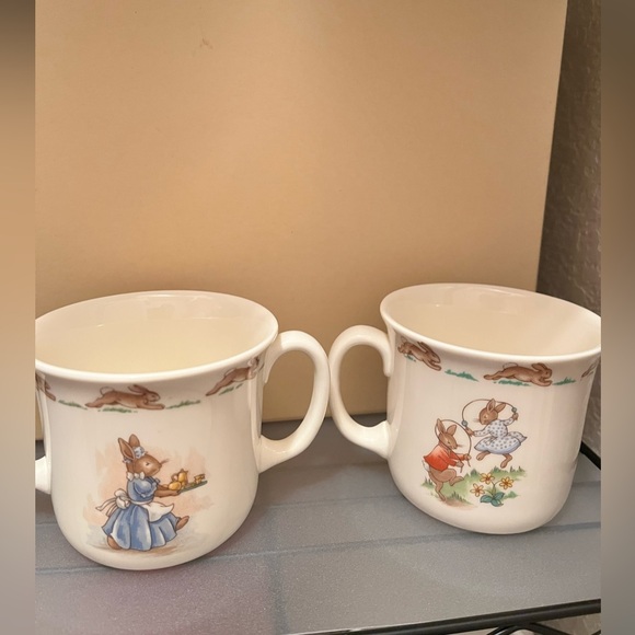 Royal Doulton vintage Bunnykins tea cups one double handle & one single handle - Picture 1 of 5
